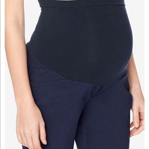 A pea in the pod | Navy Crop Maternity Pants